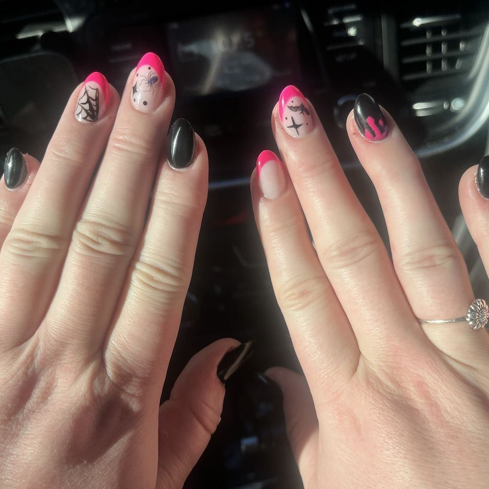 The fill she got done, hand painted design and stickers!