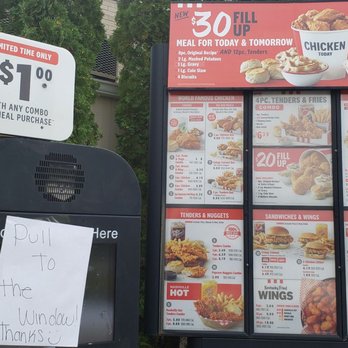 KFC - That's right, let's make everyone's order one at a time at the window and log jamb the drive through. - Fast Food Near Me - West Allis, Wisconsin