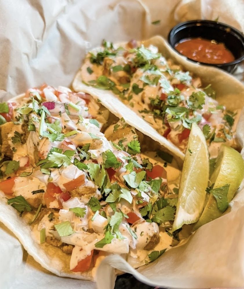 FUSION EATZ 68 Photos & 17 Reviews 2825 S Glenstone Ave