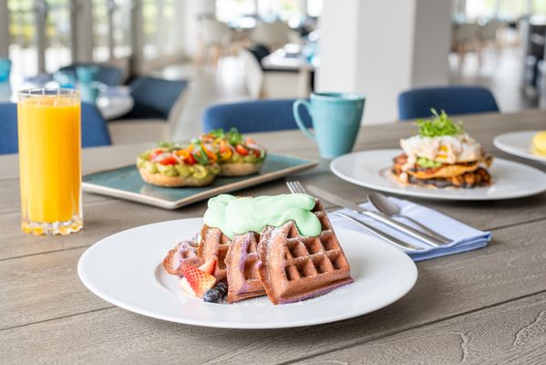 Lantern's Edge by null