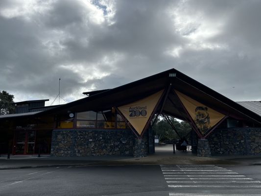 Auckland Zoo by null