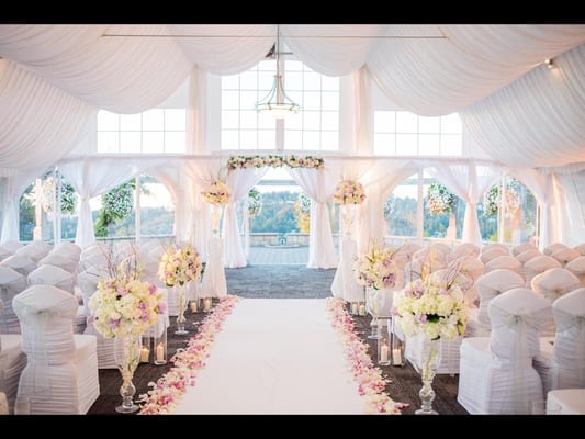 Loves Me Flowers by null