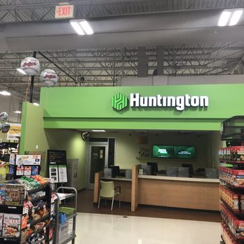 Giant Eagle - 18 July 2019 (morning) -- there is a Huntington Bank inside Giant Eagle. - Grocery Near Me - Mayfield Heights, Ohio