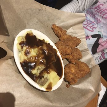 Damon's Grill - Kids meal: chicken tenders with garlic mashed potatoes - Bars Near Me - Hazleton, Pennsylvania