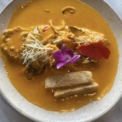 Pescado "fish and yuca with awesome sauce "