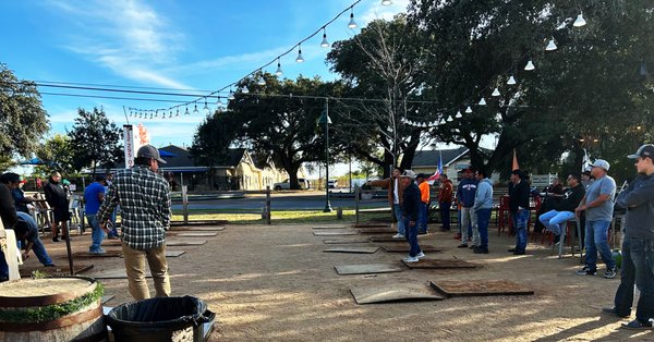 Willie's Joint BAR and GRILL by null