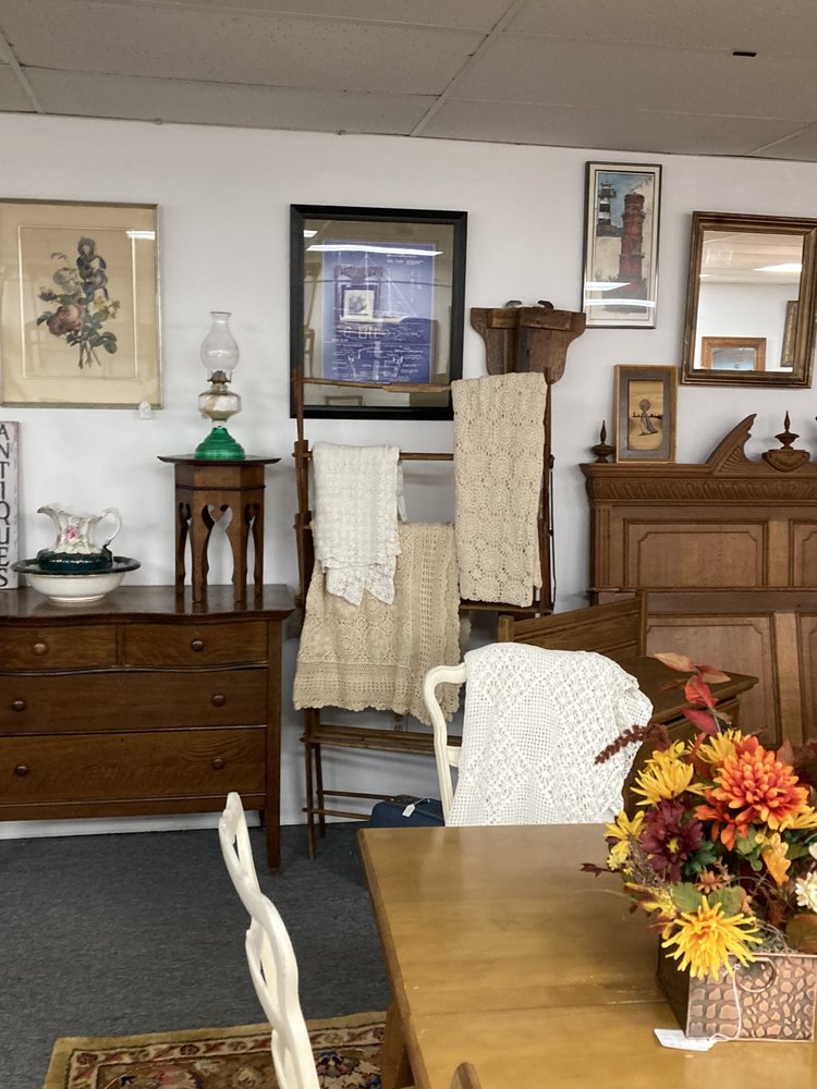 SHIRL’S GIRLS VINTAGE - Updated February 2026 - 47 Photos - 2590 W ...