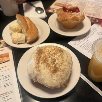 Marie Callender's - Pumpkin muffin, strawberry muffin and cornbread is a MUST!!!! - Bakeries Near Me - Whittier, California Marie Callender's - Pumpkin muffin, strawberry muffin and cornbread is a MUST!!!! - Bakeries Near Me - Whittier, California