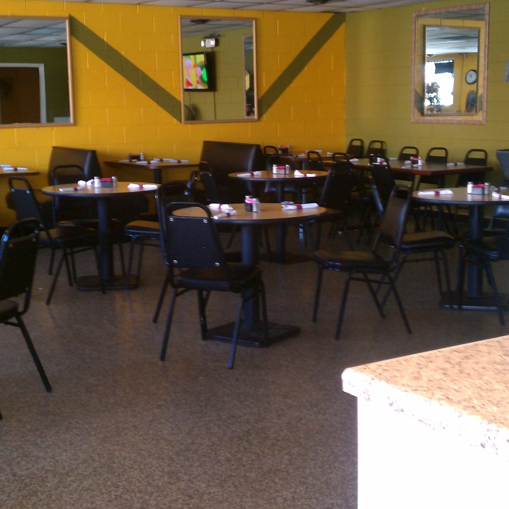 Mixed Grill Cafe - Dining area - American Near Me - Nashville, Tennessee Mixed Grill Cafe - Dining area - American Near Me - Nashville, Tennessee
