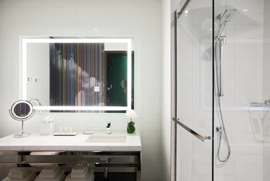 Renaissance Montreal Downtown Hotel by null