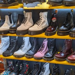 doc martens! doc martens!