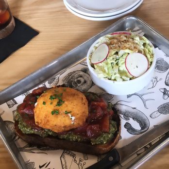 The Midwestern - Fried Burrata Toast. The side salad was a nice addition to the toast. TRY THIS - American Near Me - St. Louis, Missouri