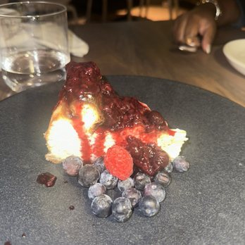 The Amalfi Llama - The Cheesecake, wasn't for me tasted more of cheese then cake. - New American Near Me - Miami, Florida