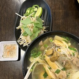 The authentic version of Yellow Chicken Pho, which a little adapted by Vietnamese Americans. The authentic version of Yellow Chicken Pho, which a little adapted by Vietnamese Americans.