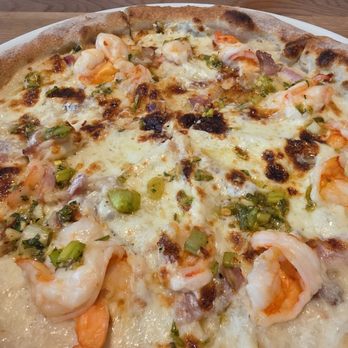 Sixty Vines - Shrimp smoked bacon pizza - New American Near Me - The Woodlands, Texas Sixty Vines - Shrimp smoked bacon pizza - New American Near Me - The Woodlands, Texas