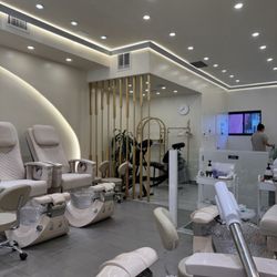 QQ Nails & Spa - Salon