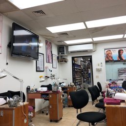 Entrance to the Pedicure area. Entrance to the Pedicure area.