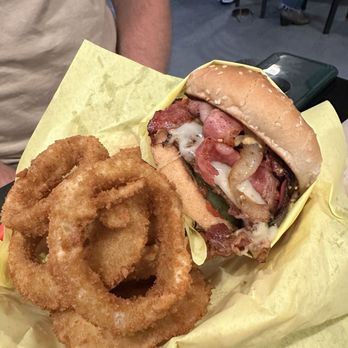 Hodad's - GUIDO - Burgers Near Me - San Diego, California Hodad's - GUIDO - Burgers Near Me - San Diego, California