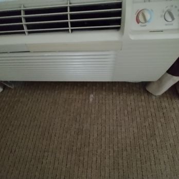 Comfort Inn & Suites - stains of carpet - Hotels Near Me - Taylor, Michigan