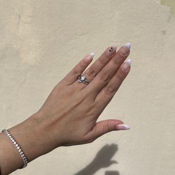Ele Ela Nail Salon - Most recent showed her a design and took her amazing advice! - Nail Salons Near Me - Pacifica, California