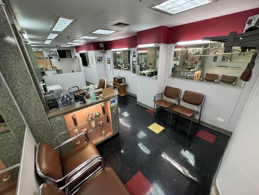 Pino Town's Men's Hair Stylist