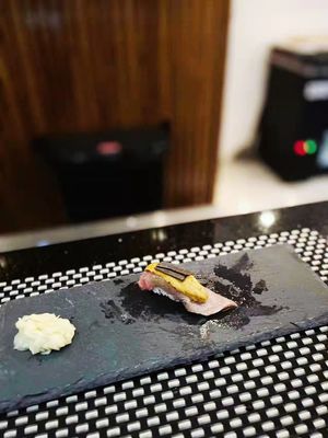 Monkey Sushi & Unique Poke by null