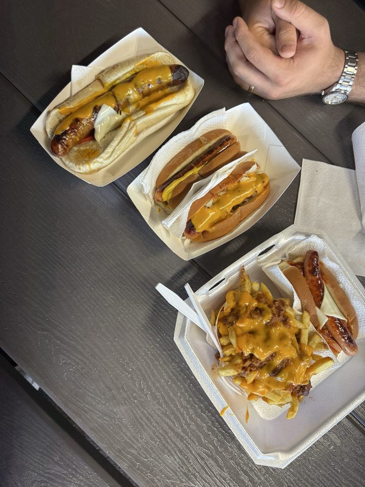 Courtney's Countertop Logo