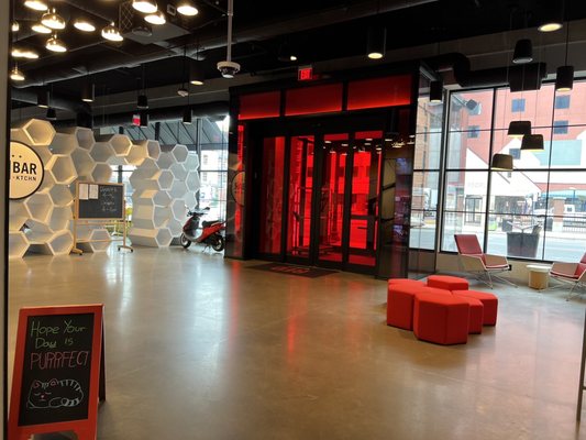 Radisson RED Minneapolis Downtown by null