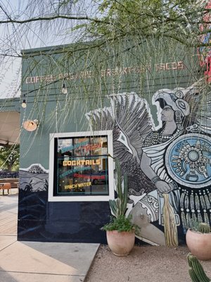 Lou’s Eastside by null