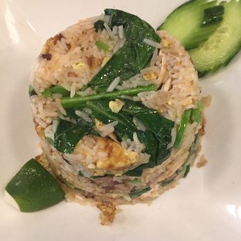 Land - Fried rice with chicken - Thai Near Me - New York, New York Land - Fried rice with chicken - Thai Near Me - New York, New York