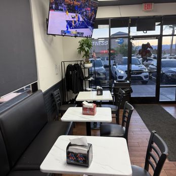 Smash And Slice - Inside - Pizza Near Me - Las Vegas, Nevada Smash And Slice - Inside - Pizza Near Me - Las Vegas, Nevada
