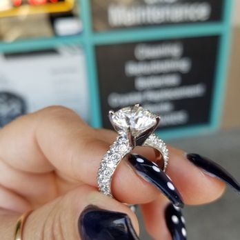 Artash Jewels - Exceptional work and detail. Side view. - Jewelry Near Me - Las Vegas, Nevada Artash Jewels - Exceptional work and detail. Side view. - Jewelry Near Me - Las Vegas, Nevada