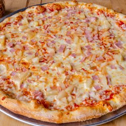 Troni Brothers Pizza - Hawaiian Pizza