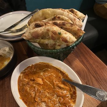 Dancing Yak - Butter Chicken & Garlic Naan - Himalayan/Nepalese Near Me - San Francisco, California Dancing Yak - Butter Chicken & Garlic Naan - Himalayan/Nepalese Near Me - San Francisco, California