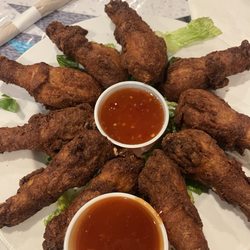 Peak To Peak Restaurant - Chicken wings 10 piece