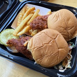 2 sliders with crinkle cut fries 2 sliders with crinkle cut fries