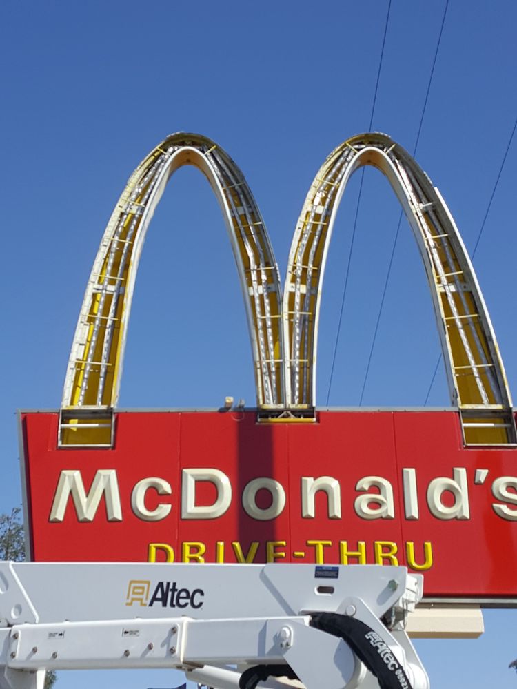 Slide of McDivitt Signs
