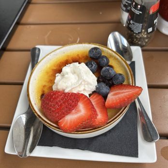 Edgewater 122 - Crème brûlée - Salad Near Me - Southport, North Carolina