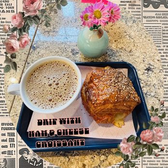 Floriole Cafe & Bakery - Bakeries Near Me - Chicago, Illinois Floriole Cafe & Bakery - Bakeries Near Me - Chicago, Illinois