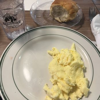 Lumberjacks Restaurant - Eggs and a biscuit - American Near Me - Stockton, California