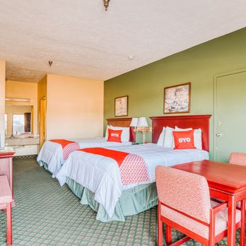 OYO Hotel Grenada West - Hotels Near Me - Grenada, Mississippi