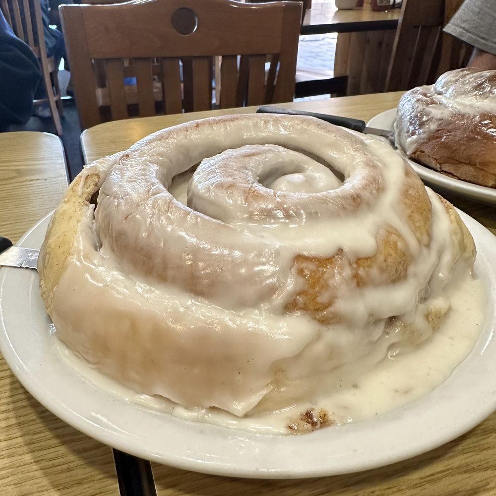 Bishop's Grill - This cinnamon roll is HUGE and delicious!! - American Near Me - St. George, Utah