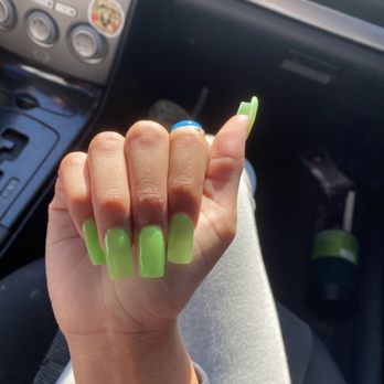 Queen B Nails - Nail Salons Near Me - Camas, Washington Queen B Nails - Nail Salons Near Me - Camas, Washington