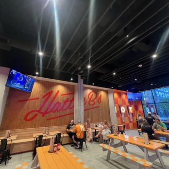 Hattie B's - Seating - Fast Food Near Me - Knoxville, Tennessee Hattie B's - Seating - Fast Food Near Me - Knoxville, Tennessee