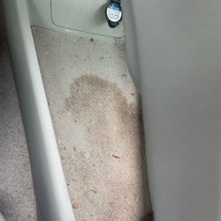Sparkling Image Car Wash - Console not vacuumed