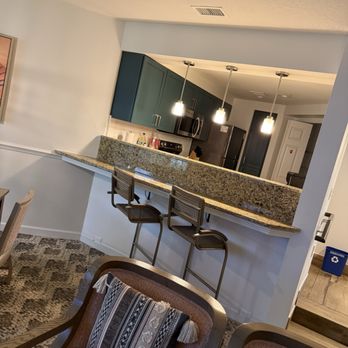 Marriott's Sabal Palms - Bar area - Hotels Near Me - Orlando, Florida