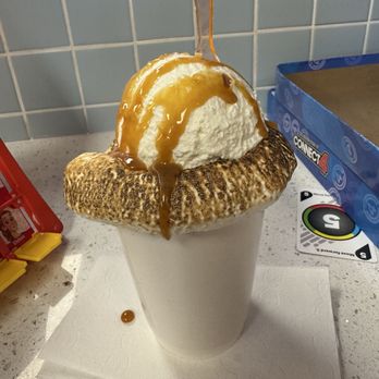 Softspot - Salted Carmel Smores Hot Chocolate - Desserts Near Me - Chantilly, Virginia