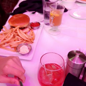 The Marshall Field's Walnut Room - Burger and fries - American Near Me - Chicago, Illinois