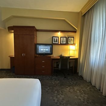 Courtyard by Marriott Tulsa Downtown - The room had a creepy vibe. Not a fan of the yellowish light - Hotels Near Me - Tulsa, Oklahoma Courtyard by Marriott Tulsa Downtown - The room had a creepy vibe. Not a fan of the yellowish light - Hotels Near Me - Tulsa, Oklahoma