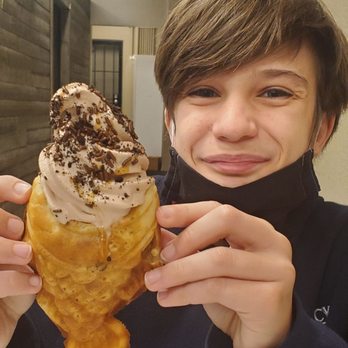 Sweet Snow - Fish cone with Oreo - Ice Cream & Frozen Yogurt Near Me - Goodyear, Arizona